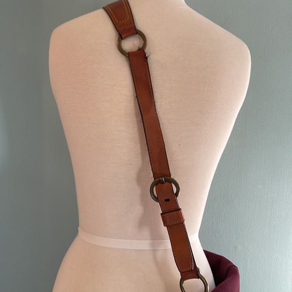 Beautiful Vintage Aubergine Pebbled Leather Messenger Bag - Picture 3 of 16